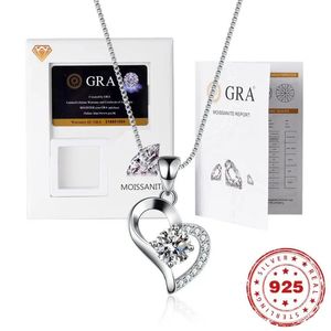 Girocolli HOYON Collana in oro bianco 18 carati con diamanti Collana in argento sterling 925 con pendente a cuore Catena con clavicola per amore da donna San Valentino 231129