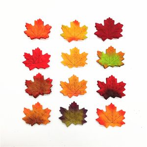 50pcs Autumn Maple Leaf Fall Fałszywe jedwabne liście rzemieślnicze przyjęcie weselne Dekoracja Scrapbooking Fall Fałszywy kwiat