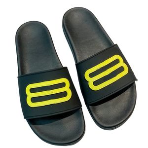 Designer-Hausschuhe für Damen, Sommerliebhaber, Zuhause, Duschraum, Strand, Outdoor-Sandalen, Badezimmer, Herren, Vier-Jahreszeiten-Sandalen, Größe 35–45