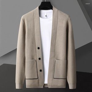 Männer Pullover High-End-Tasche Strickjacke 2023 Frühling Und Herbst Mode Kontrast Farbe Koreanische Casual V-ausschnitt Schal Pullover Mantel
