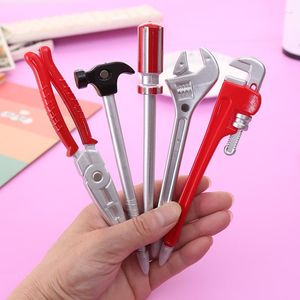 Personlighetshårdvaruverktyg Korean Stationery Creative Ball Point Pens Quality Pen Caneta Hammer Utility Knife Writing