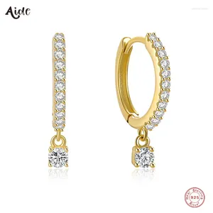 Orecchini a cerchio Aide in argento sterling 925 abbagliante bianco trasparente CZ zircone pavimenta il cerchio Huggie con gioielli con ciondolo in cristallo singolo