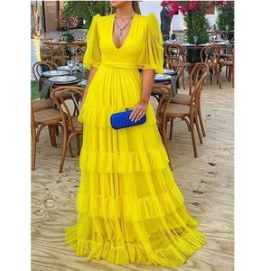黄色の贅沢なAラインビーズプロムドレス錯覚クリスタルローブイブニングドレス