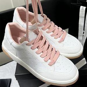 Designer-Damen-Leder-Schwarz-Weiß-Panda-Schuhe, hochwertige Buchstaben-Farbblock-Freizeitschuhe, Luxus-Damen-Macarons-Schnür-Vielseitigkeits-Sneakers