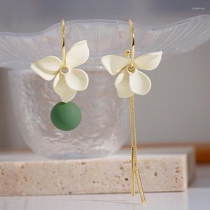 Dingle örhängen 2023 koreansk vit blomma asymmetrisk tofs för kvinnor molnvatten droppfjäril zirkon örhänge tjej party smycken