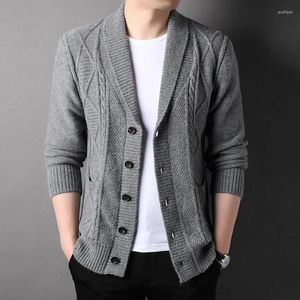 Maglioni da uomo 2023 Cappotto cardigan lavorato a maglia stile britannico Maglione grigio con scollo a V addensato con maniche lunghe Maglieria casual Taglia M-4XL