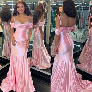 Pink Off the Shoulder Mermaid Special Bridesmaid Spaghett OCNS Evening Dresses Arabiska rena kvinnor Formella gästklänningar 328 328