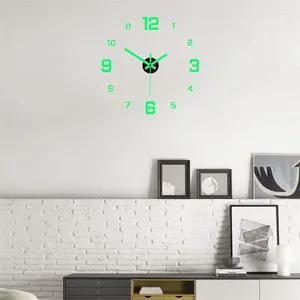 Wanduhren Wohnzimmer Punch-Free Aufkleber Uhr Kreative Einfache Leuchtende Digitale Europäischen Stil DIY Stille Wände Studie