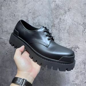 Round Toe Lace Up Woman Dress Deby Shoe Genuine Leather Man Fashion Casual Shoes Black Flat Sole Male Female Thick Bottom Party Shoe