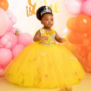 African Light Yellow Flower Girl Sukienki małe dziecięce suknia balowa klejnot aplikacji Kryształy Tiulowy Tiebled First Birthday Party Dress African Suknie F009