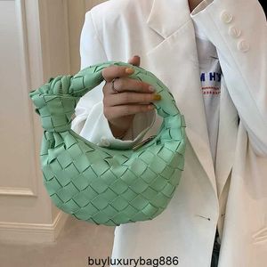 Jodie Borse firmate da donna Borse di lusso BottegaaVeneta Borsa di nicchia francese Borsa da donna a tracolla in tessuto di nuova moda 2023 con design e personalità unici HBFI