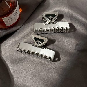 Металлический треугольник буквы волос когти специальные буквы Claw Clips Clamp Fashion Accessories для волос