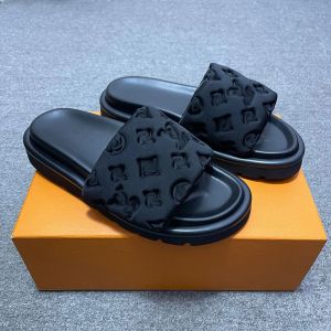 2024 New Slippers Pool Pool Sandal Slides Sunny Designer Shoe Top Fashion Summer Beach Mens Womens Flat Flat Flaives Gife Hight with Box 35-46