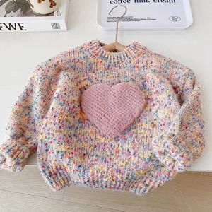 Комплекты 2023, осенний милый цветной пуловер в корейском стиле с надписью «Love», модный теплый свободный свитер, детские топы, одежда для девочек от 2 до 8 лет, 231128