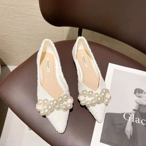 Spring Summer Pointed Dress Flat Shoes Women Green Pure White Flats with Big Pearls Unique Design Large Size 44 45 33 34 9151 s