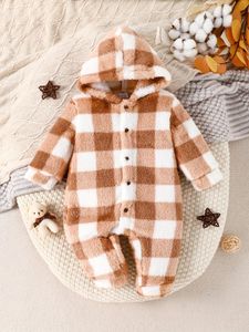 Rompers Autumn and Winter Baby Girls 'Onesie Brown Plaid Soft Arctic Velvet Hooded Feet Cute Born Warm Clothing Romper 231128