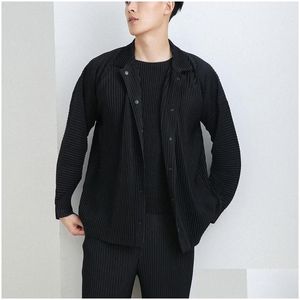 Mens Vests Pelated Jacket 여름 가을 접이식 남성복 2021 느슨한 일치하는 남자 셔츠 옷 가디건 miyak pleats 최고 드롭 배달 AP dhtmb