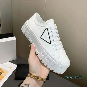 Designerskie buty dla kobiet nylonowe nylonowe buty swobodne buty luksusowe trenerzy kół marki luksusowe płótno trampki modne platforma mody solidne rozmiar buta 35-40