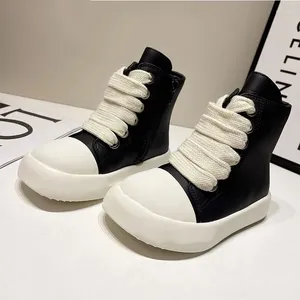 Stivali Scarpe per bambini 2023 Quattro stagioni edizione coreana Casual breve moda da ragazza manica media impermeabile