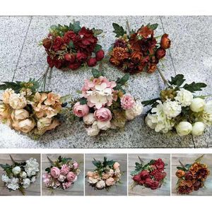 装飾的な花秋の偽のバラsill silk 12 heads人工プラスチックフラワーブーケ結婚式の家の飾り1