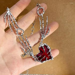 Pendant Necklaces Women's Classic Punk Style Jewelry Trendy Silver Colour Chains Romantic Heart Necklace Exquisite Charm Jewellery