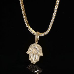 Hip Hop Hand of Fatima Hamsa Pendant Necklace Bling Top Quality Copper Shining Cubic Zircon för män Kvinnliga gåvor Platinumpläterade NE293I