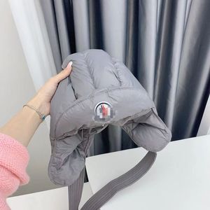 2023 Fashion MONCLrR Winter Designer Down Hats for Men Women Earmuff Cap Outdoor Windproof Warm Drawstring Hat 9 Colors