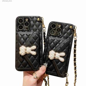 Cep Telefon Kılıfları Metalik Zincir Lüks Tavşan Mobil Kabuk Crossbody Cüzdan Twill Moda Pu Deri İPhone Kapak 14 Pro için 13 Maks 12 11 Strap ile Q231130