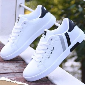 Dress Shoes 2024 Mens Casual Sneakers White running shoes for men Korean Style Fashion Soft and Comfortable casual shoes Street Style 231130