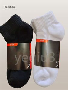 Newest Men's and Women's Socks High Quality Cotton Versatile Classic Ankle Letter Breathable Black and White Football Basketball Socks Christmas Socks t3