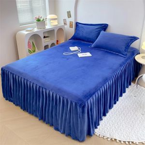 Saia de cama inverno cristal veludo atado saia de cama fronha conjunto de cama macia colcha para cama cor sólida babados saias cobertor xadrez 231130