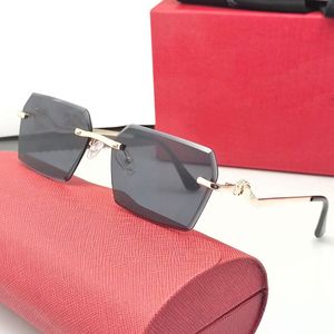 Mens Carti Designer Solglasögon för kvinnor Solglasögon Rimless Square Fashion Retro Trend Gold Oregelbundna ram Ögongel Mixade färger Valfritt glasögon Presentask