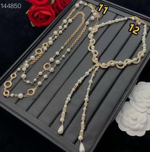 New Fashion Designer Sweater Chains 18K Gold Plated Curb Chain Pendant Necklaces Double Letter Geometric Pearl Peach Heart Womens Necklace Jewelry Accessories 11