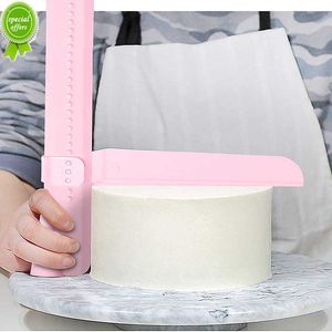 Ny DIY -justerbar screed Cake Scraper Fondant Spatulas Cream Edge Smamother Decorating Tools Bakeware Kök Bakningstillbehör