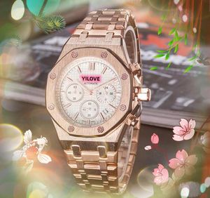 Stort värde Mens Famous Watch 42mm Multifunctional Quartz Automatisk rörelse Male Time Clock rostfritt stål Hardlex Glass Markeringar Linje Skeleton Dial Wristwatch