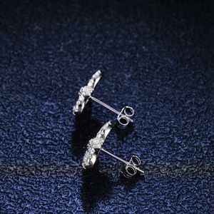 Designer S925 Silverörhängen för Womens Brand Bow Tie Earstuds med en enkel stil Mosang Diamond Gift Akt4