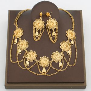 Set di gioielli da sposa Set di colori oro africano 18k per le donne Collana e orecchini con design floreale 2 pezzi Matrimoni Festa Dubai Regalo 231130