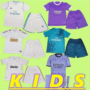 Kids Kit 11 12 Real Madrids Santos Kids Retro Soccer Jerseys Finals Football Shirt Guti Seedorf Ronaldo Kaka Benzema 16 17 18 Zidane Carlos Neymar Jr Raul Children Kit