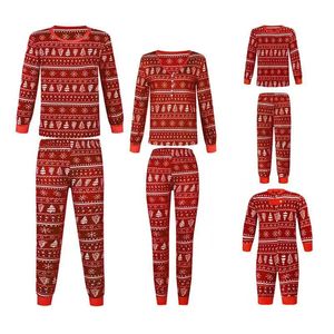 Family Matching Outfits 2023 Christmas Pajamas Set Red Green Mother Kids Adult Baby Xmas Clothes 231129