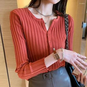 Kvinnors stickor Crop Ladies Sweaters Short Cardigan Sticked Top For Women Fashion 2023 Collection Clothes Korean Luxury Jumper Long Sleeve