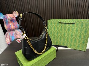 Retro designer kvinnor softobo axelväska lyx läder kedja handväskor metall bokstav g handväska mode ins crossbody