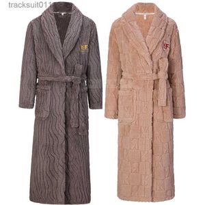 Herrrockar plus storlek 3xl män flanell mantel ny höst vinter förtjockad varm sömnkläder kimono badrock klänning lös korall fleece älskare hemkläder l231130