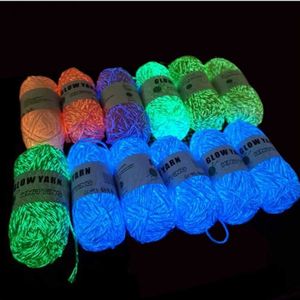 Fio funcional luminoso fios lã de lã brilho no luminoso fios de algodão luminosa chapéu de camisetão de lenço de lenço de lenço de mão ferramentas de tricô l231130