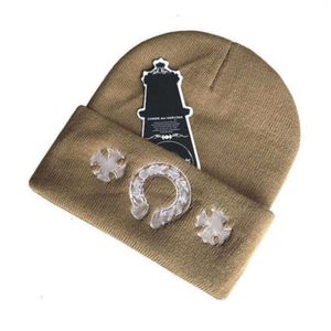 Moda da donna Cappelli di lusso Brand Hearts Beanie Uomo Donna Berretto Autunno Inverno Caldo copricapo Donna Lavorato a maglia Tendenza Berretti versatili Cappello di lana femminile in cashmere RAOR