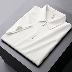メンズTシャツの豪華さとハイファッションジャクアードハーフジップポロシャツメンズ半袖2023夏の薄いカジュアルシンプルな弾性Tシャツ
