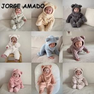 Rompers Korean Style Winter Clothes Baby Girl Girl Romper Grey Green Purple Pink Yellow Beige Long Semeves Jumpsuit Cap E2292 231129