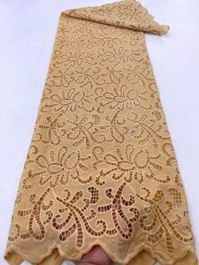 Chegada de tecido africano guipure cabo renda tecido alta qualidade branco nigeriano renda solúvel em água para festa casamento costura qf1435 231129