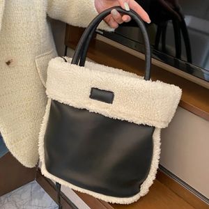 Evening Bags Lamb Hair Contrast Bucket Bag Women s Winter Fashion Shoulder Large Capacity Satchel Designer Tote Handbag Fluffy Sling 231130