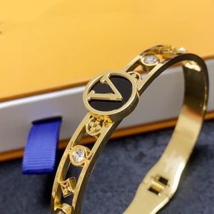 Bracelet Designer Jewelry Bangle Gold Sier Black Enamel Bracelet for Men and Women Top Quality Stainless Steel Christmas