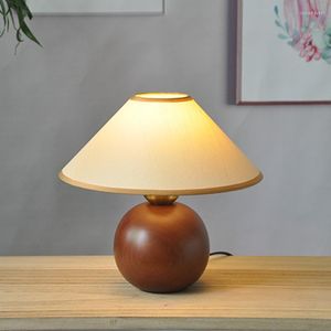 Table Lamps Solid Wood LED Lamp Northern Europe Vintage Cafe Bedroom Study Bedside Fabric Lampshade Lighting Decor